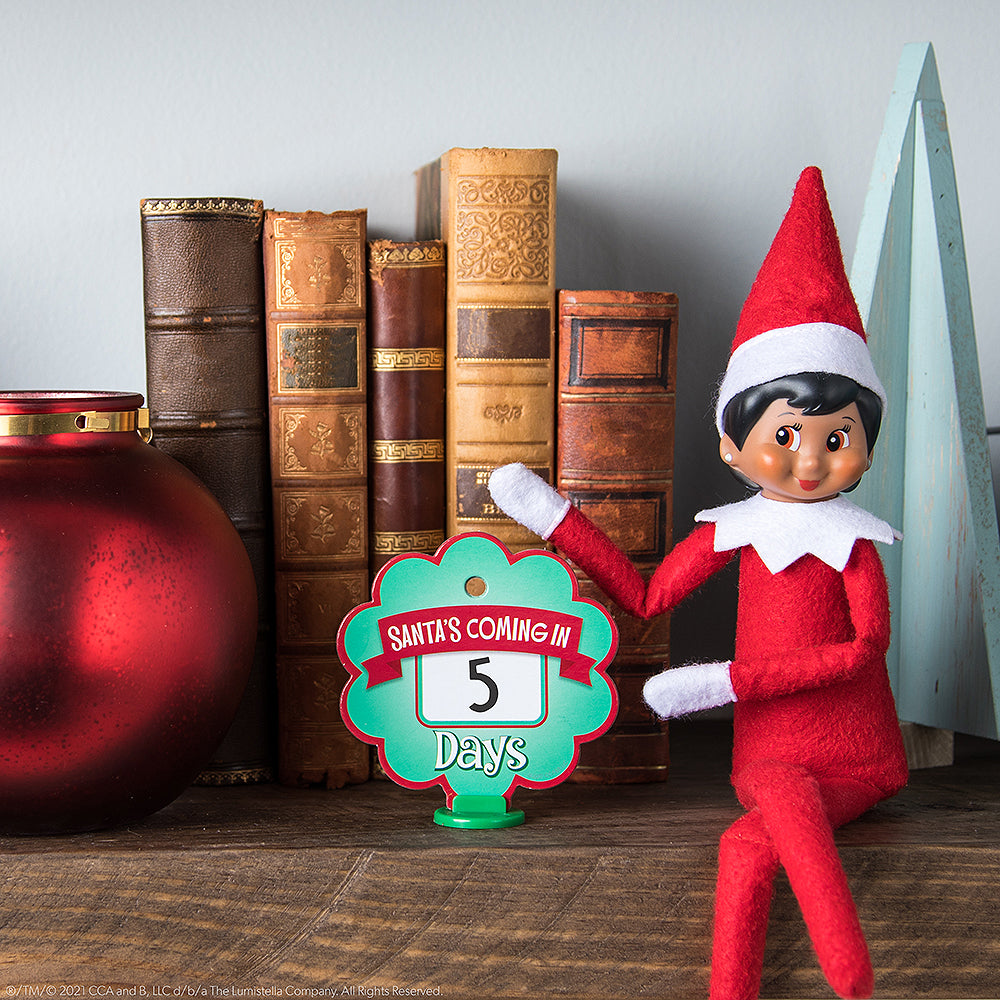 Scout Elves at Play® Tools and Tips for Your Elves lifestyle imagery depicting included ideas and tools