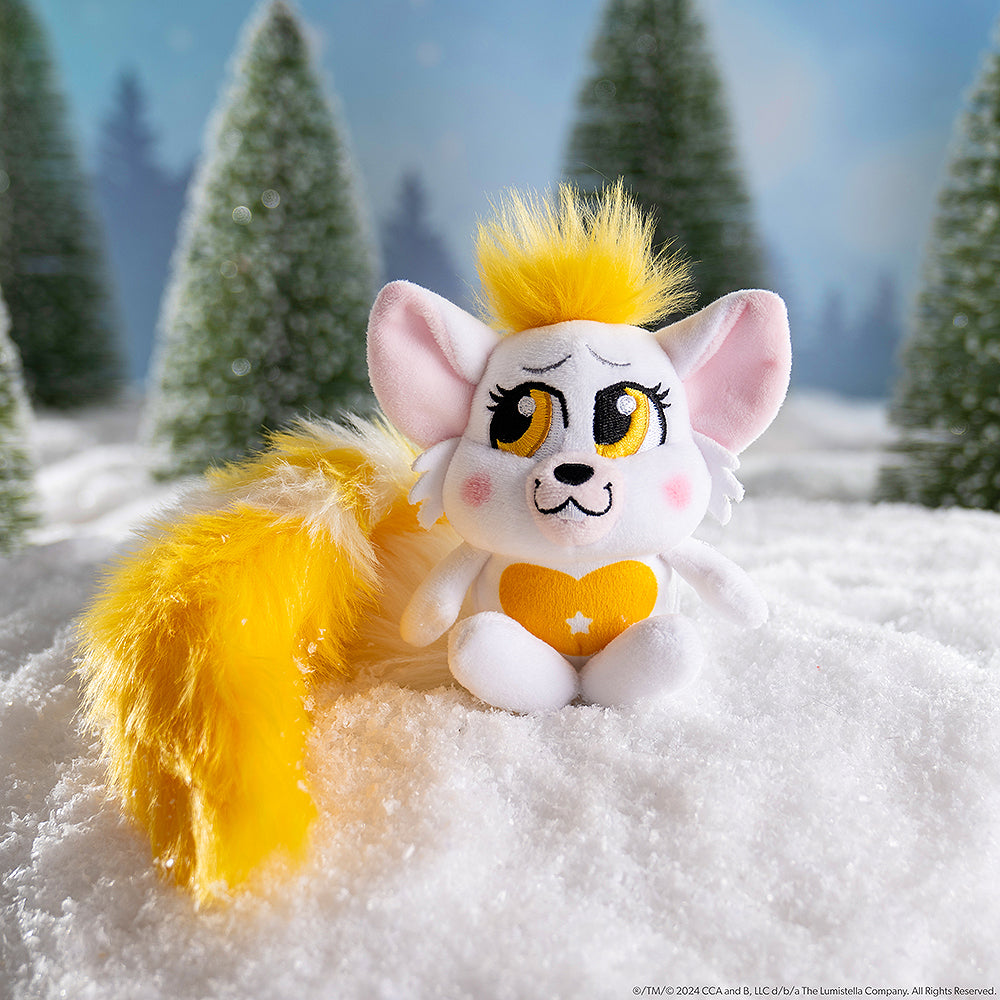 Bogie™ Plush: yellow in a snowy forest